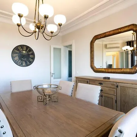 Stunning Bosphorus View & Historical By Deniz Suites * Istanbul